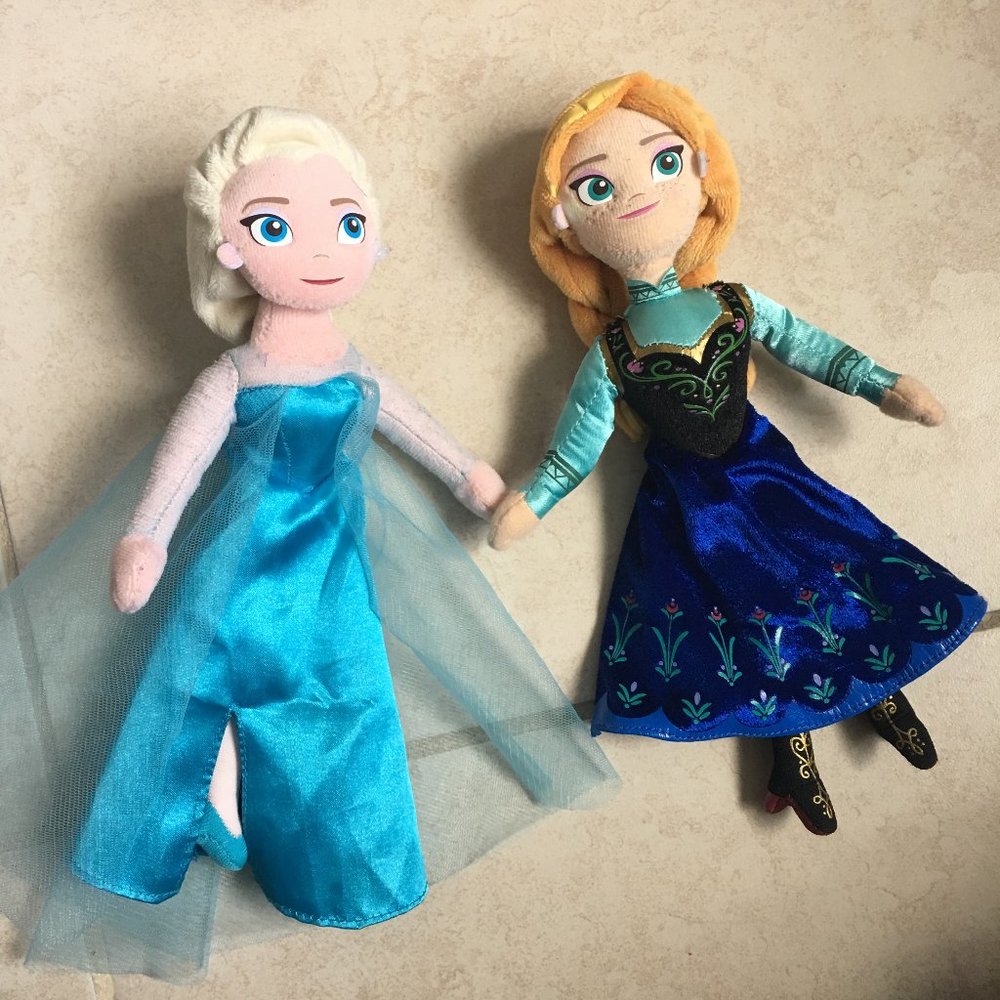 Anna and Elsa Frozen Plush Dolls